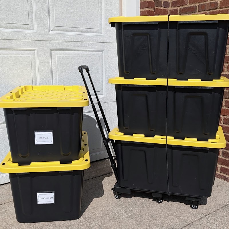 Reusable moving totes with yellow lids